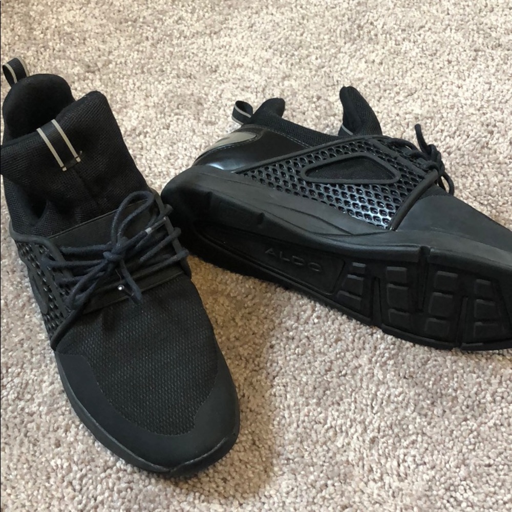 Black Sneakers